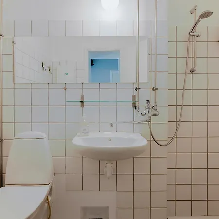 Urban Living 3 Minutes From S-train アルバーツラント